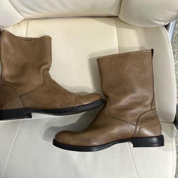 Coach Women’s Callan Pebble Leather Mid Calf Boots | Light Brown Boot | Size 6.5 - Picture 4 of 10